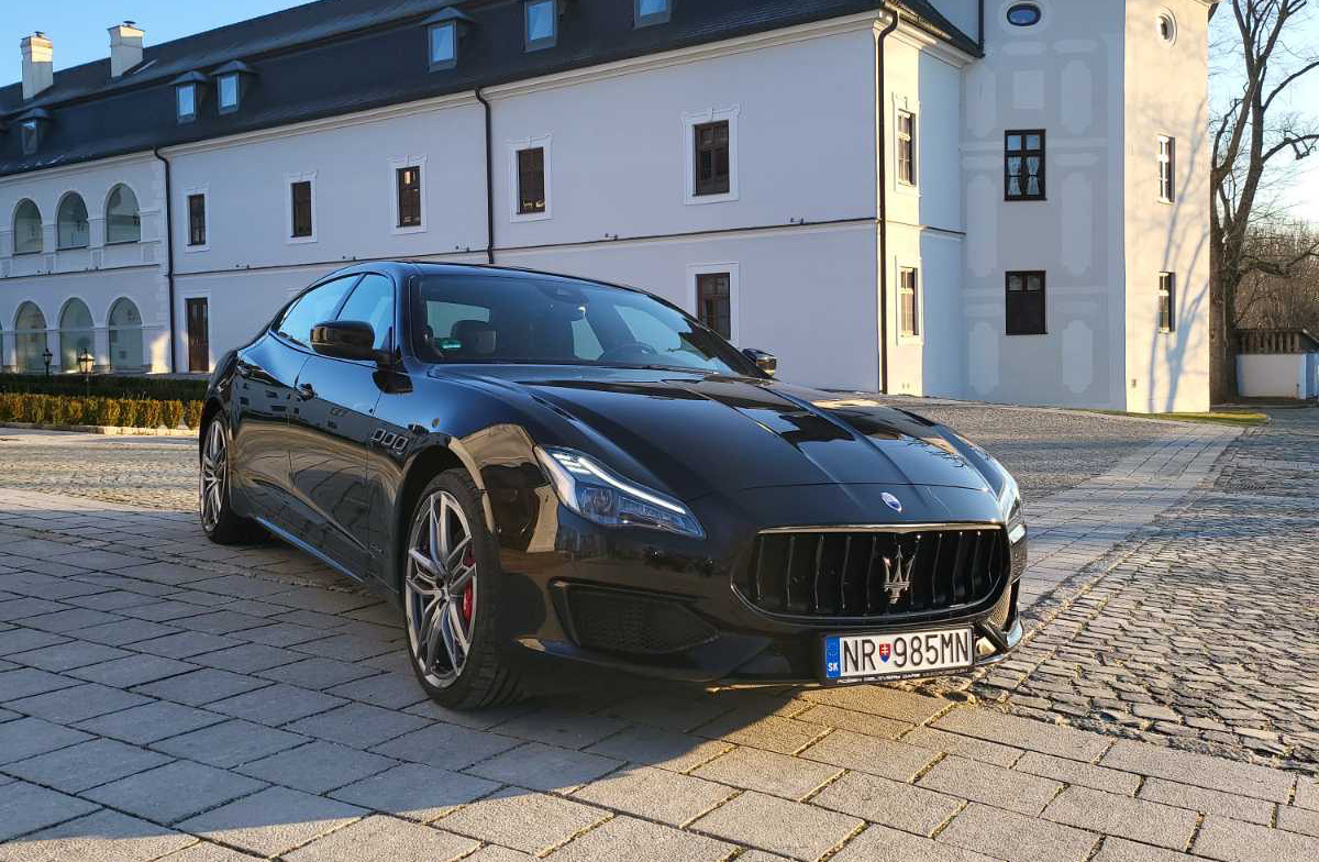 Maserati Quattroporte