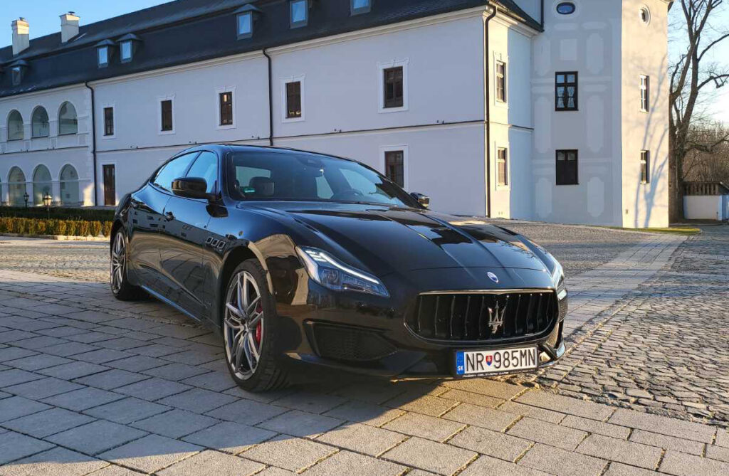 Maserati Quattroporte